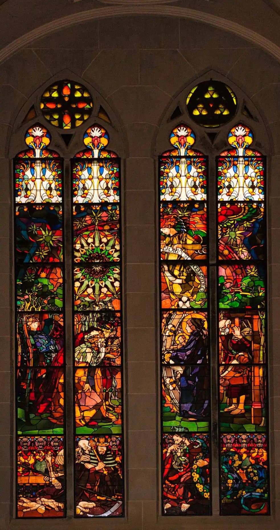 Canton de Fribourg — Cathedral Fribourg vitrail Dreikönig 01